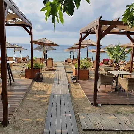 Azure Breeze - Coastal Chic Getaway By The Sea Villa Psakoudia Exterior photo