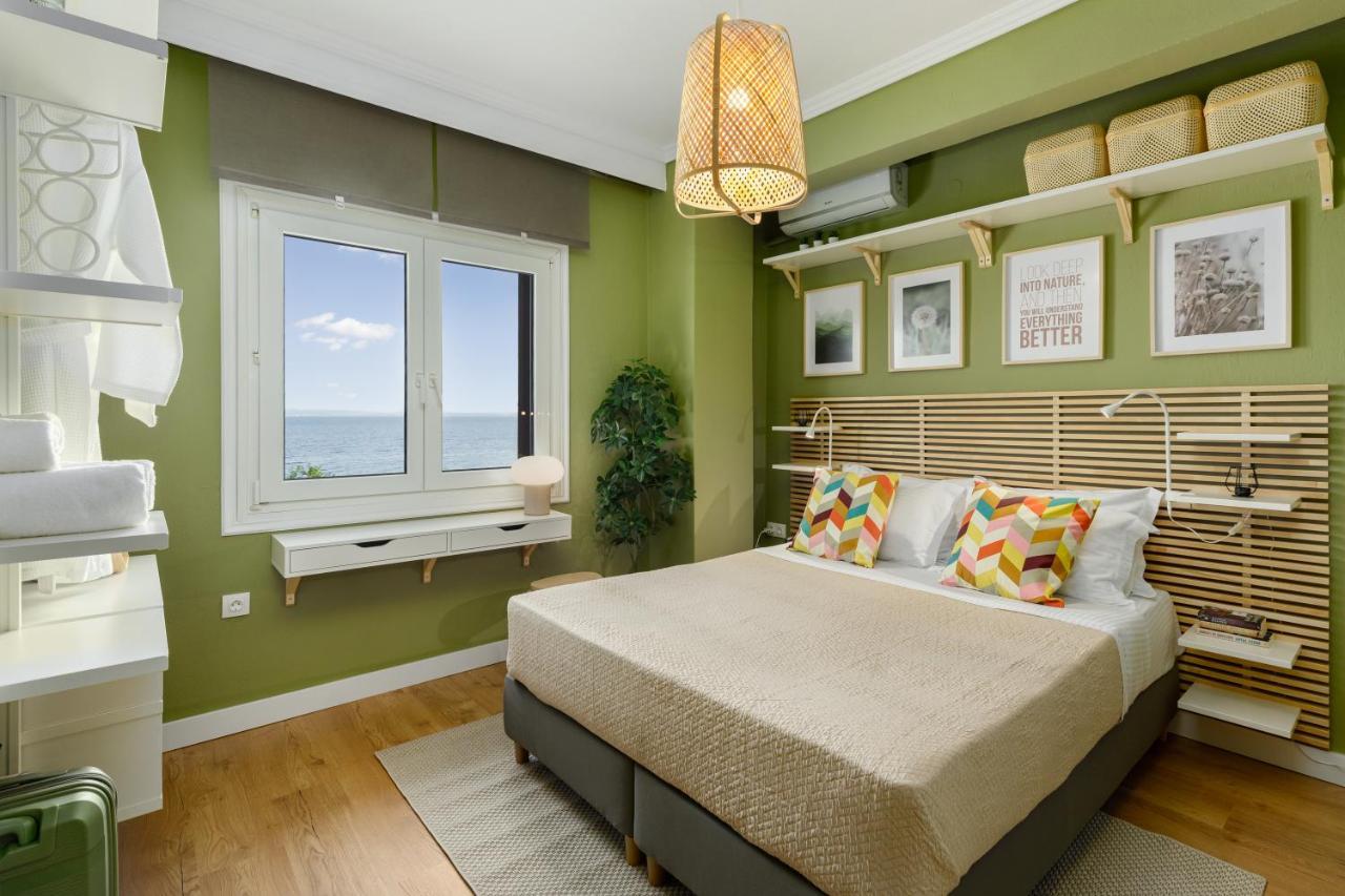 Azure Breeze - Coastal Chic Getaway By The Sea *