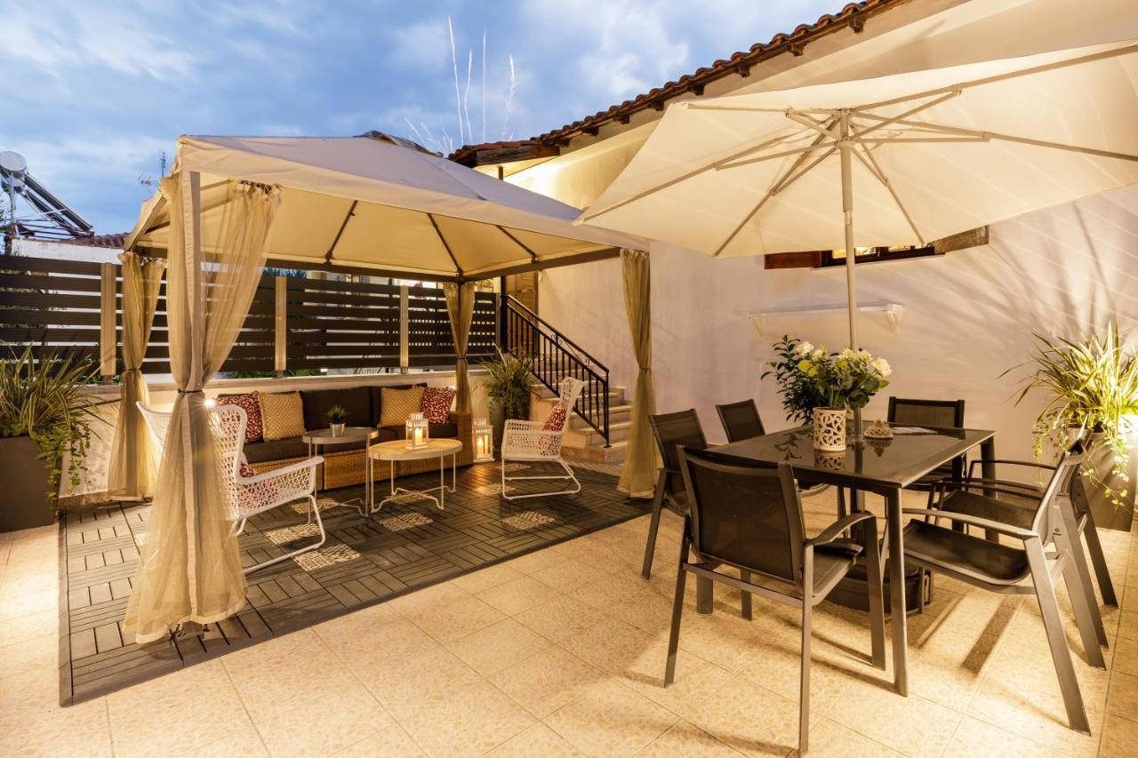Azure Breeze - Coastal Chic Getaway By The Sea * Psakoudia