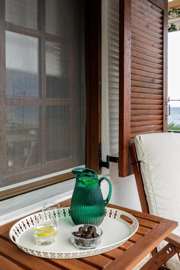 Holiday home Azure Breeze - Coastal Chic Getaway By The Sea Psakoudia